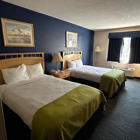 Ameristay Inn & Suites Waverly Екстериор снимка